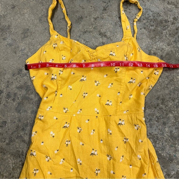 Hollister Yellow Floral Dress Women’s Size Medium EUC TieBack Sundress - Picture 6 of 9